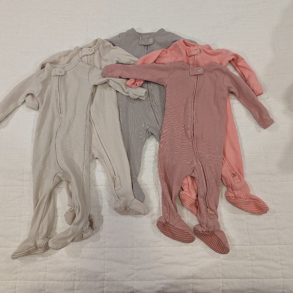 Lot of 5 Loved Baby Organic Cotton Footies Sleepers 0-3 Month